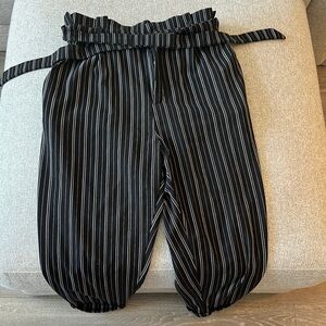 Pull&Bear Black and White Casual Harem Pants